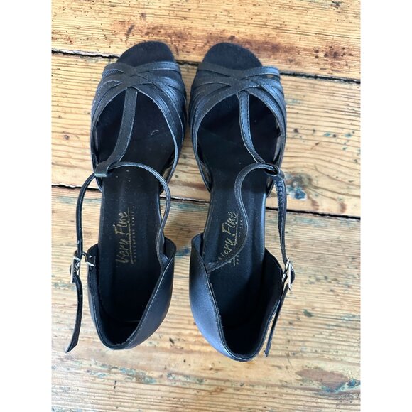 Very Fine Womens Black Dance Shoes Size 7.5 With Adjustable Strap & Kitten Heel - Picture 2 of 9